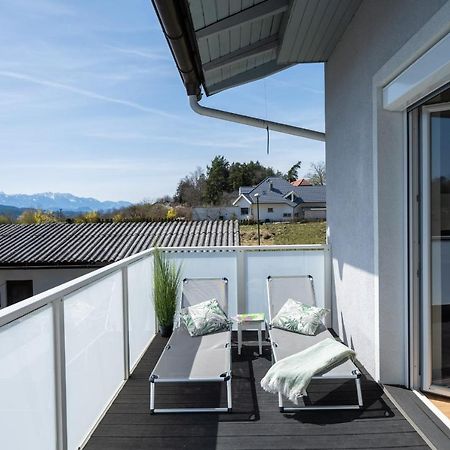 Schoenes Ferienhaus Mit Garten Portschach am Woerthersee Exterior photo